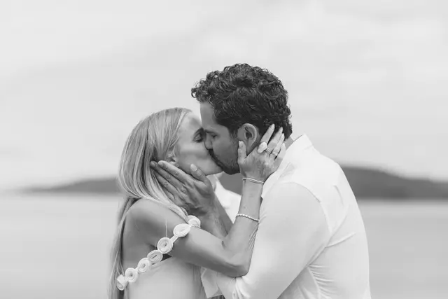 A kiss during the ceremony