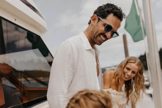 Family and wedding details aboard the boat