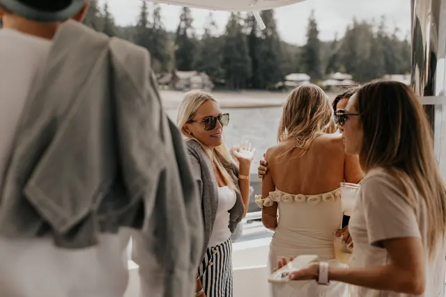 Family and wedding details aboard the boat